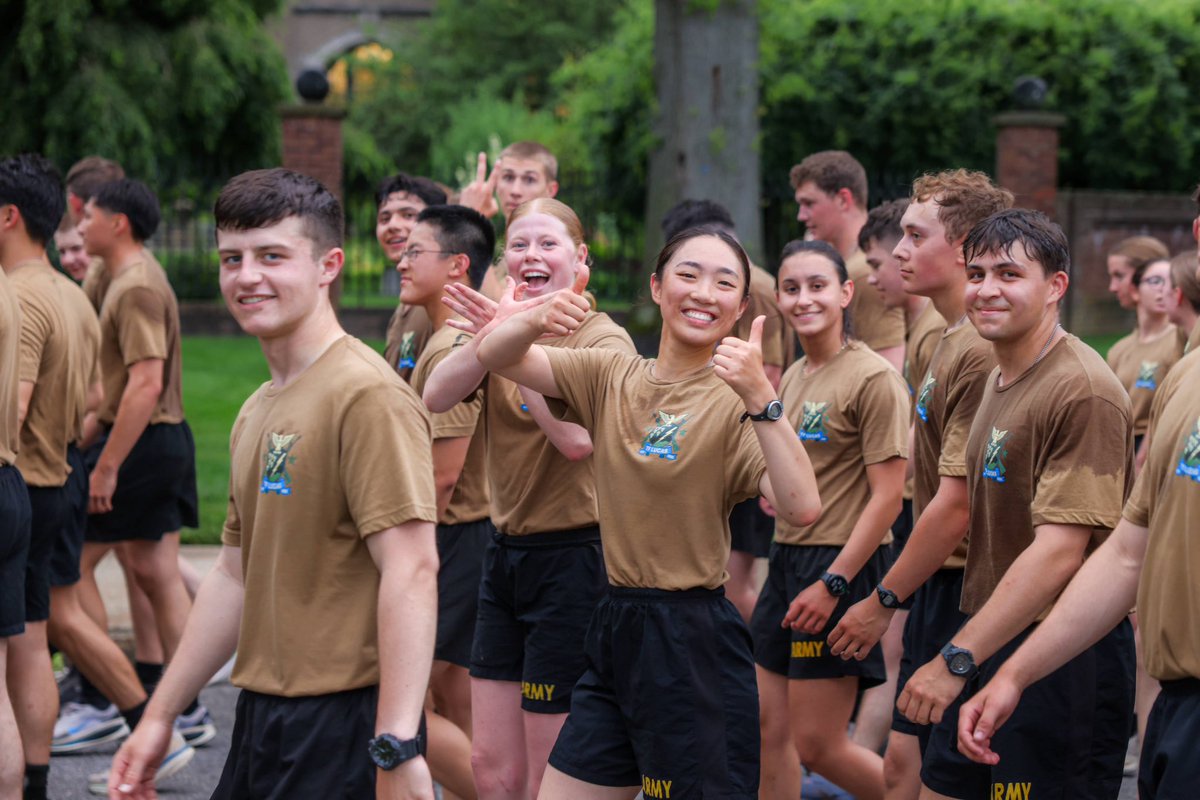 WestPoint_USMA's tweet image. 🏃♂️💨 Nothing like a Run Back to the place where strength meets service. Our new Yearlings are back at West Point, where every mile is earned. 🇺🇸
#RunBack #DutyHonorCountry #CST2025