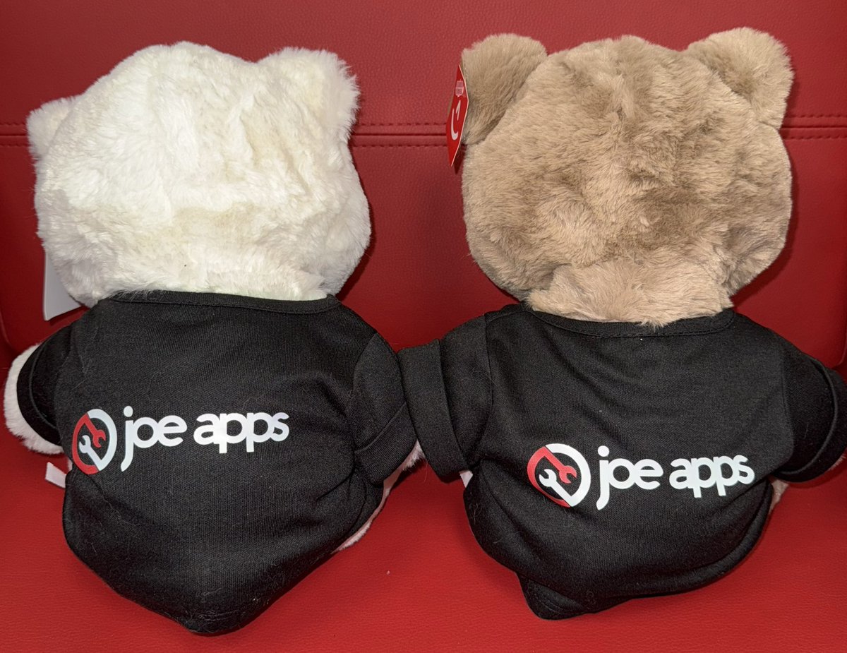 Sweet teamwork in action! 🤝 Our friends at @hottibiscotti are donating proceeds from their custom Teddy Cookie 🧸🍪 to @comfortbears, helping children hardships. ❤️✨ Catch Steven and his friends at the next event where we are — stay tuned!