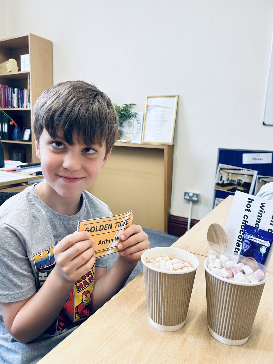 Congratulations to Arthur who is this weeks Golden Ticket winner! He’s been working hard in his phonics lessons and helping two new pupils settle into primary — well done Arthur! ☕️
