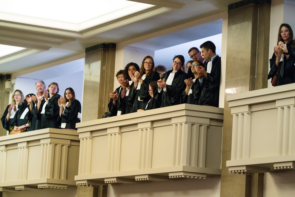 Hoven & Rechtbanken | Cours & Tribunaux tweet media