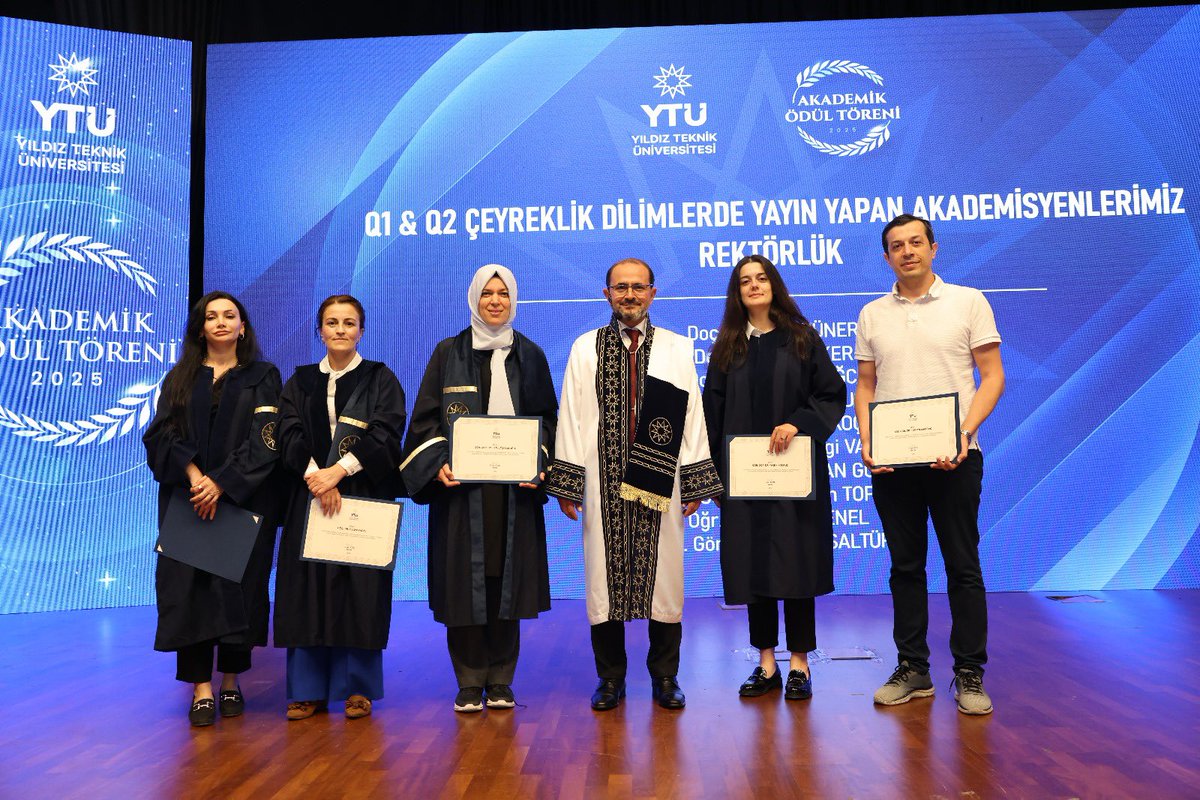 Betül Tonbuloğlu tweet media