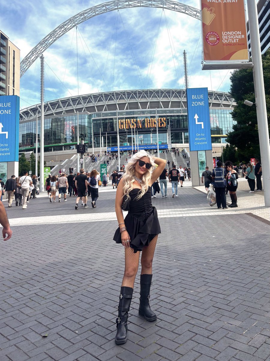 Bex April May tweet media