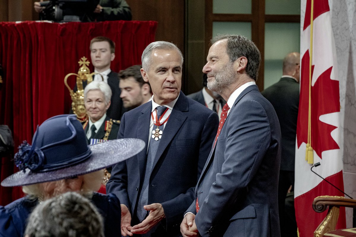 Être sénateur a été le plus grand privilège de ma vie, et j’ai eu l’immense honneur d’exercer les fonctions de représentant du gouvernement au Sénat. Je suis impatient d’avoir de nouvelles occasions d’apprendre. #SenCA #polcan senat-brg.ca/nouvelles/sena…
