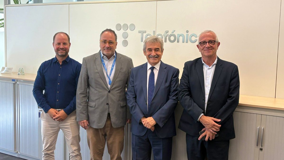 📌 Dia de l’Empresa 2025

El director de <a href="/consumcat/">Consum</a>, Isidor García, ha visitat <a href="/Telefonica/">Telefónica</a>, <a href="/fecavem/">FECAVEM</a> i <a href="/texforspain/">Texfor</a>.

#DiaEmpresa2025 #CatalunyaLidera #ElGovernDeTothom