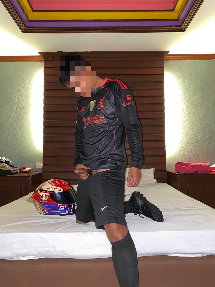 Nutsoccerzeed tweet media