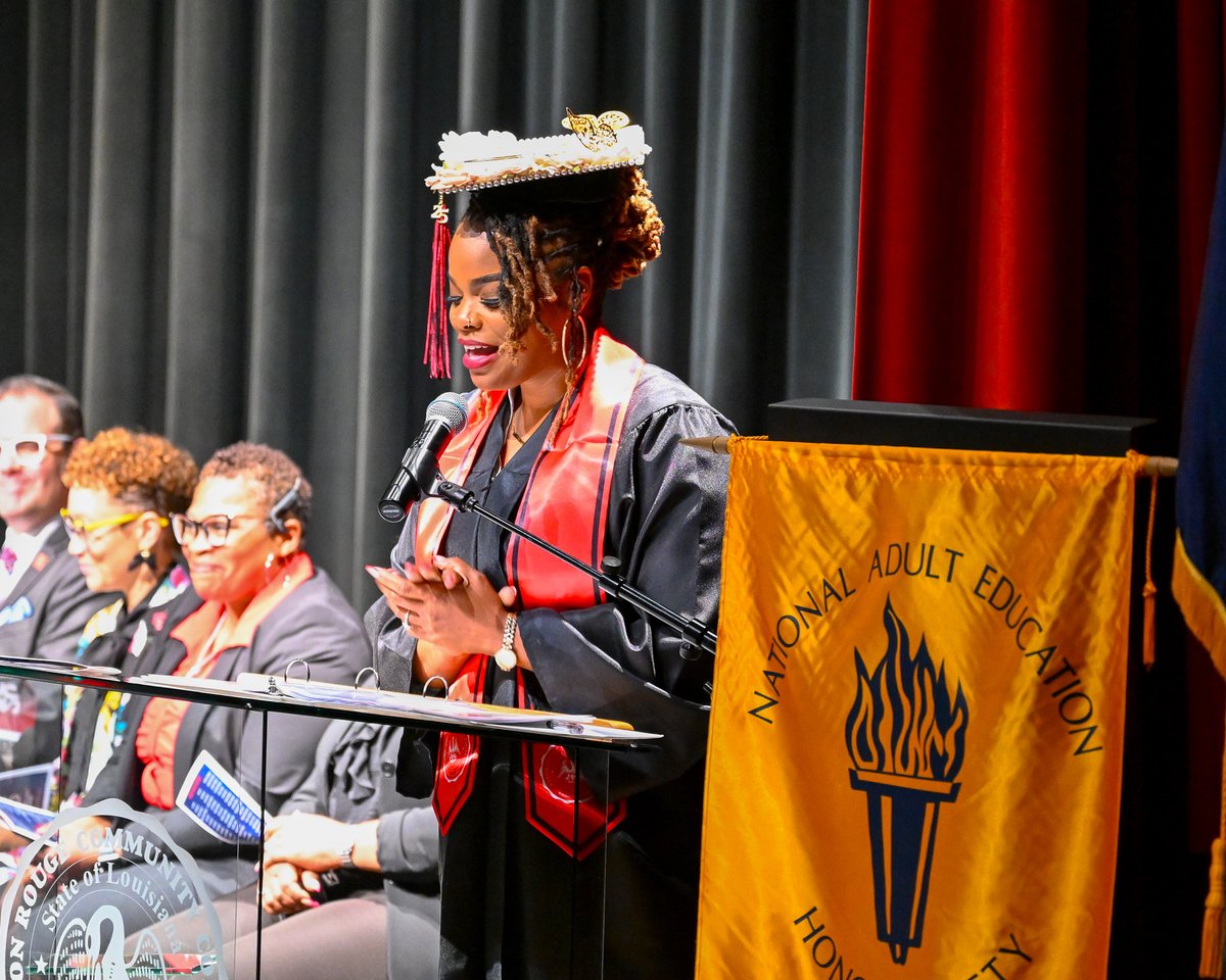 MyBRCC's tweet image. 🎉Congratulations to our recent graduates of the WorkReadyU and JAG programs at #MyBRCC!
Last night, we proudly recognized more than 50 students who completed the High School Equivalency Test (HiSET). Their hard work, dedication, and determination to reach this milestone are…