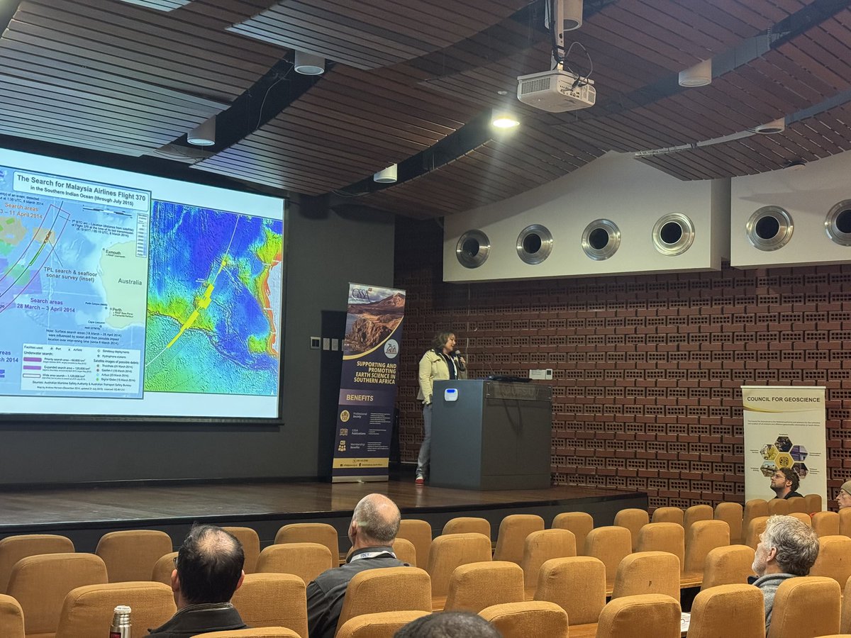 The last day of the Geocongress conference started with a keynote address from Dr Hayley Cawthra titled ‘Marine geoscience perspectives on mapping South Africa’s coast and blue backyard’. 

Her presentation focused on the offshore and coastal mapping projects that the CGS is