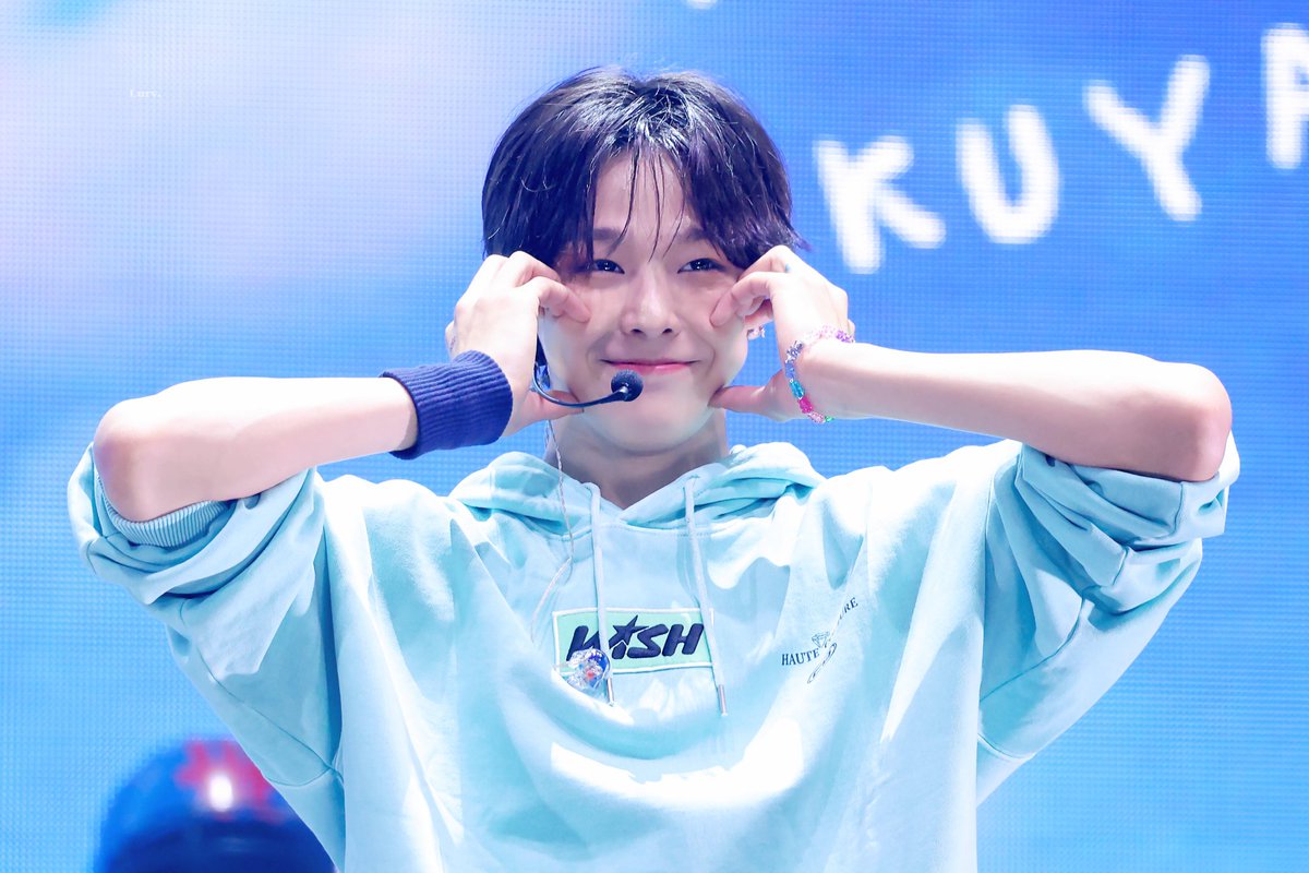 wishfuldae's tweet photo. Happy birthday my riku~

Always with the loveliest eyes and most comforting smile, thank you for always choosing the stage. To more and more years with you, my dearest kuri<3

새일축하해 리쿠야 💚
#HAPPYRIKUDAY
#리쿠_생일이_왔쿠리
#リクに恋した6月28日 https://t.co/UPOHCbFgaf