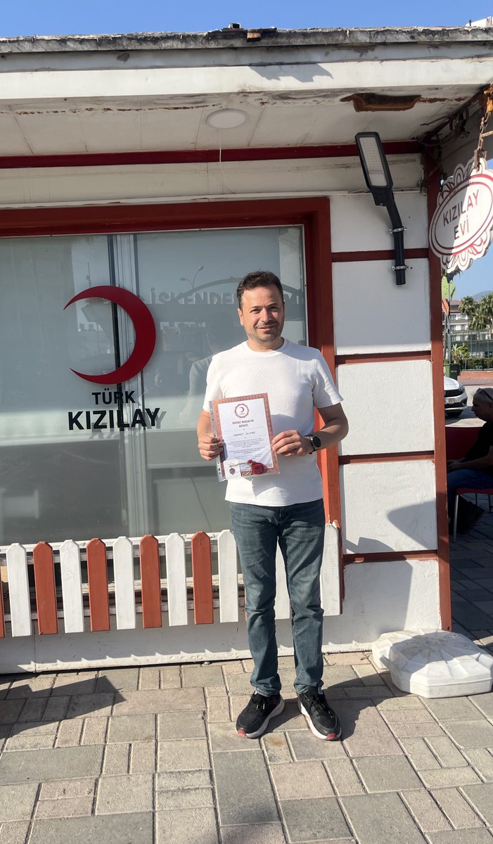 Kan 🩸 verdik *CAN* olduk inşallah

*KIZILAY*’ımızın hatırası için teşekkür ederim