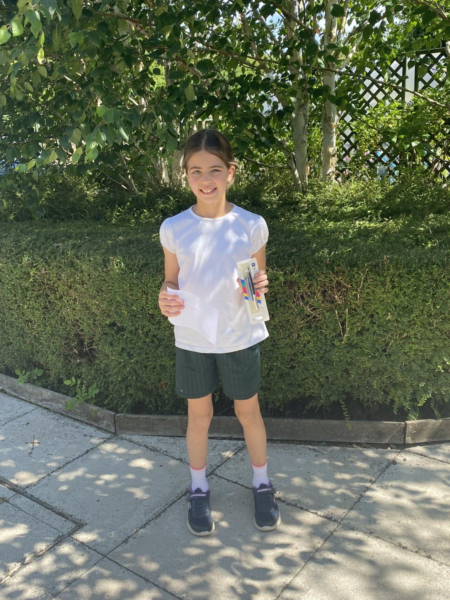 Well done to Poppy who gained her pen licence. Super handwriting skills!
🖊️🖊️🖊️🖊️🖊️🖊️