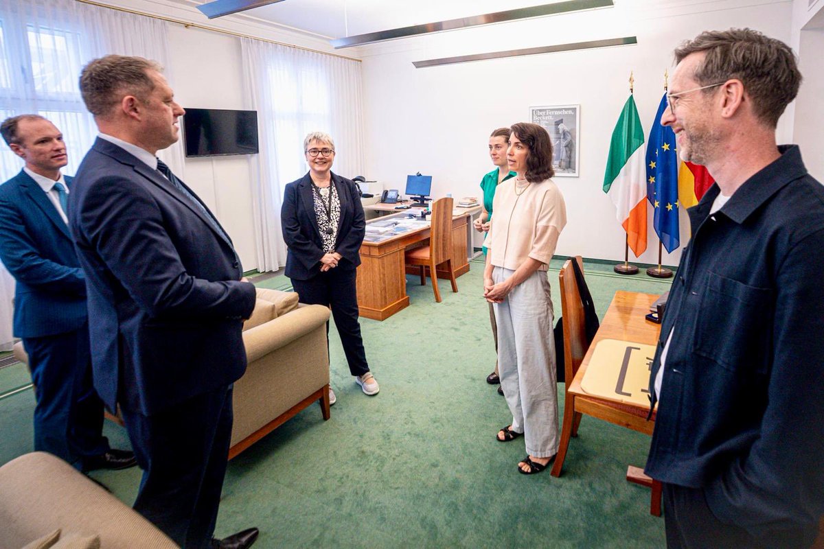 While in Berlin today, Minister Thomas Byrne met with the Embassy team who delivered Zeitgeist Irland 24 last year. 

As part of the programme, 450+ events took place in 176 towns &amp; cities across 🇩🇪, spanning all art forms, &amp; featuring 🇮🇪 artists based in both Ireland &amp; Germany.