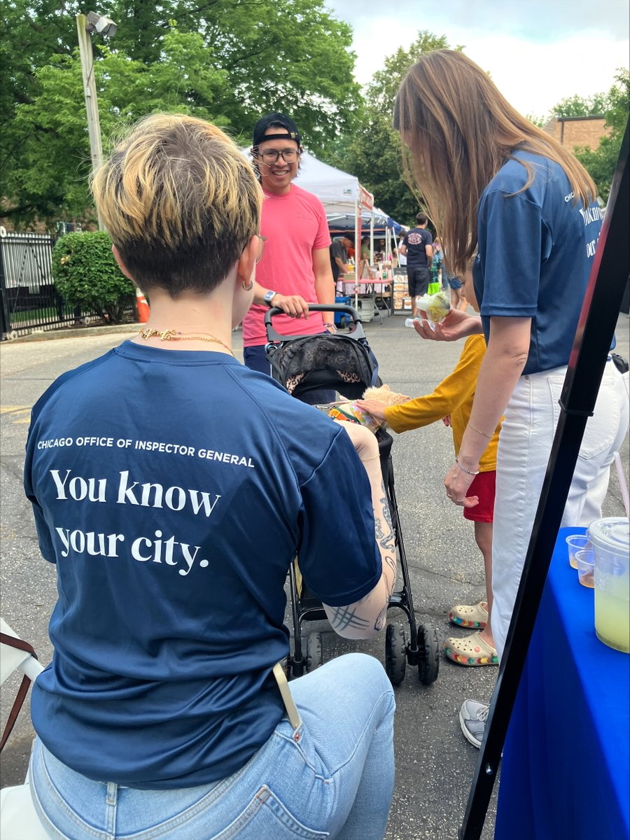 ChicagoOIG's tweet image. Thank you to all that stopped (furry😻 friends too) by OIG’s table at the Ravenswood Community Farmers Market this week!

Your feedback on government transparency and accountability is crucial to fulfilling our oversight mandate.

#chicagofarmersmarkets