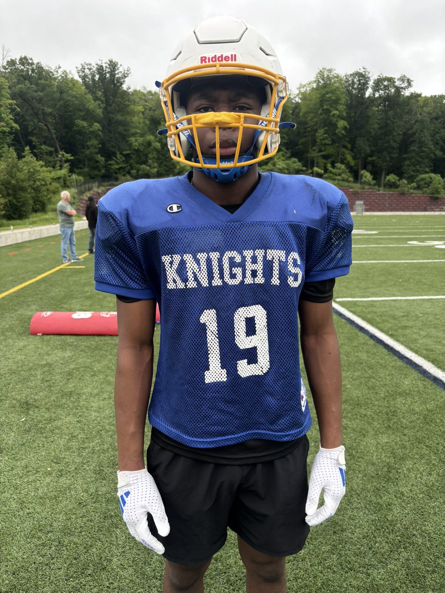 Nate Wahl (@nwahlscouting) on Twitter photo Favorite 2027 DB thus far today
<a href="/eltonsanyeneh2/">Elton Sanyeneh</a> | <a href="/StmaFB/">Knights Football</a>
-Physicality thru the roof in PC
-Consistent footwork on just about every rep
-Great ball tracker on any route thrown his way Favorite 2027 DB thus far today
<a href="/eltonsanyeneh2/">Elton Sanyeneh</a> | <a href="/StmaFB/">Knights Football</a>
-Physicality thru the roof in PC
-Consistent footwork on just about every rep
-Great ball tracker on any route thrown his way