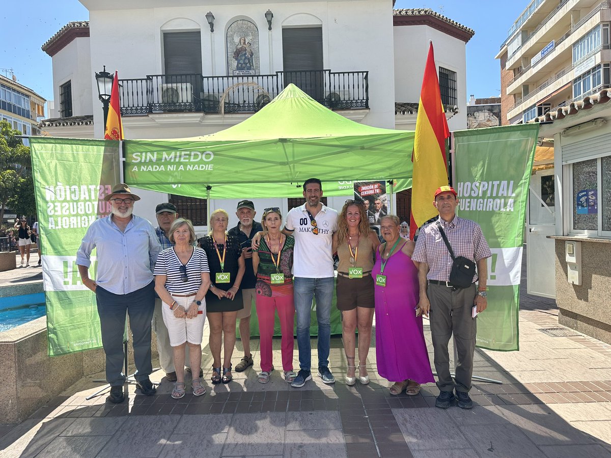Vox_Fuengirola's tweet image. Cada vez son más los vecinos que se pasan por nuestras mesas informativas a firmar nuestras iniciativas‼️

Semana tras semana se interesan por nuestro programa y nos piden contundencia ante los escándalos del PSOE y la tibieza del PP

#HospitalFuengirolaYa #EstacionDeAutobusesYa