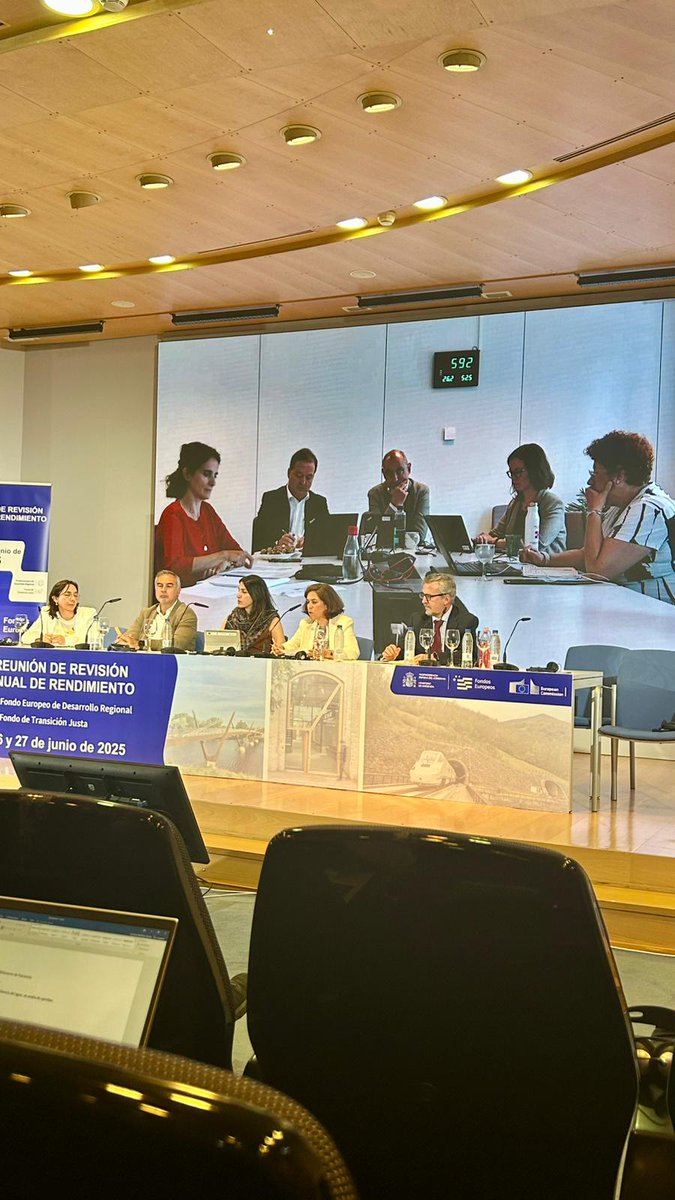 La #ResilienciaHídrica en España es vital frente a sequías e inundaciones. La UE, vía fondos #FEDER, impulsa inversión para gestión eficiente y sostenible del agua. Retos clave: financiación, gobernanza y capacidad técnica. Prioridad: eficiencia hídrica y cooperación. 💧🌍 #Agua