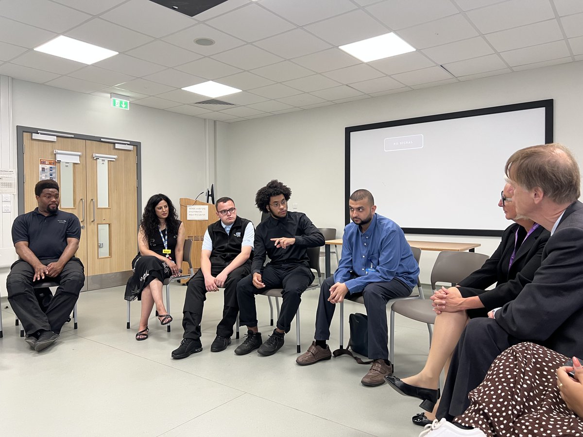 This morning we welcomed <a href="/stephenctimms/">Sir Stephen Timms</a> to Newham University Hospital to meet interns &amp; graduates from our Supported Internship Programme.

From gaining vital work experience to securing permanent jobs, young people shared how the programme is changing lives.
