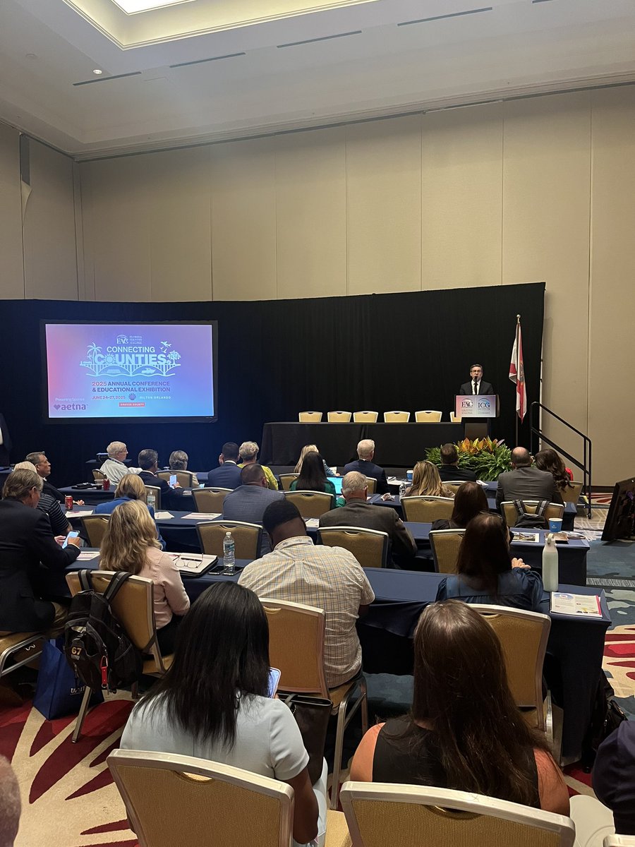 DOGEFla's tweet image. Eric Soskin, Director of Florida DOGE, shared @GovRonDeSantis’ vision to stop waste, fraud, and abuse with county commissioners and staff from across the state at the Florida Association of Counties conference.
Thank you to the Commissioners from Lake, Taylor, and Hillsborough…