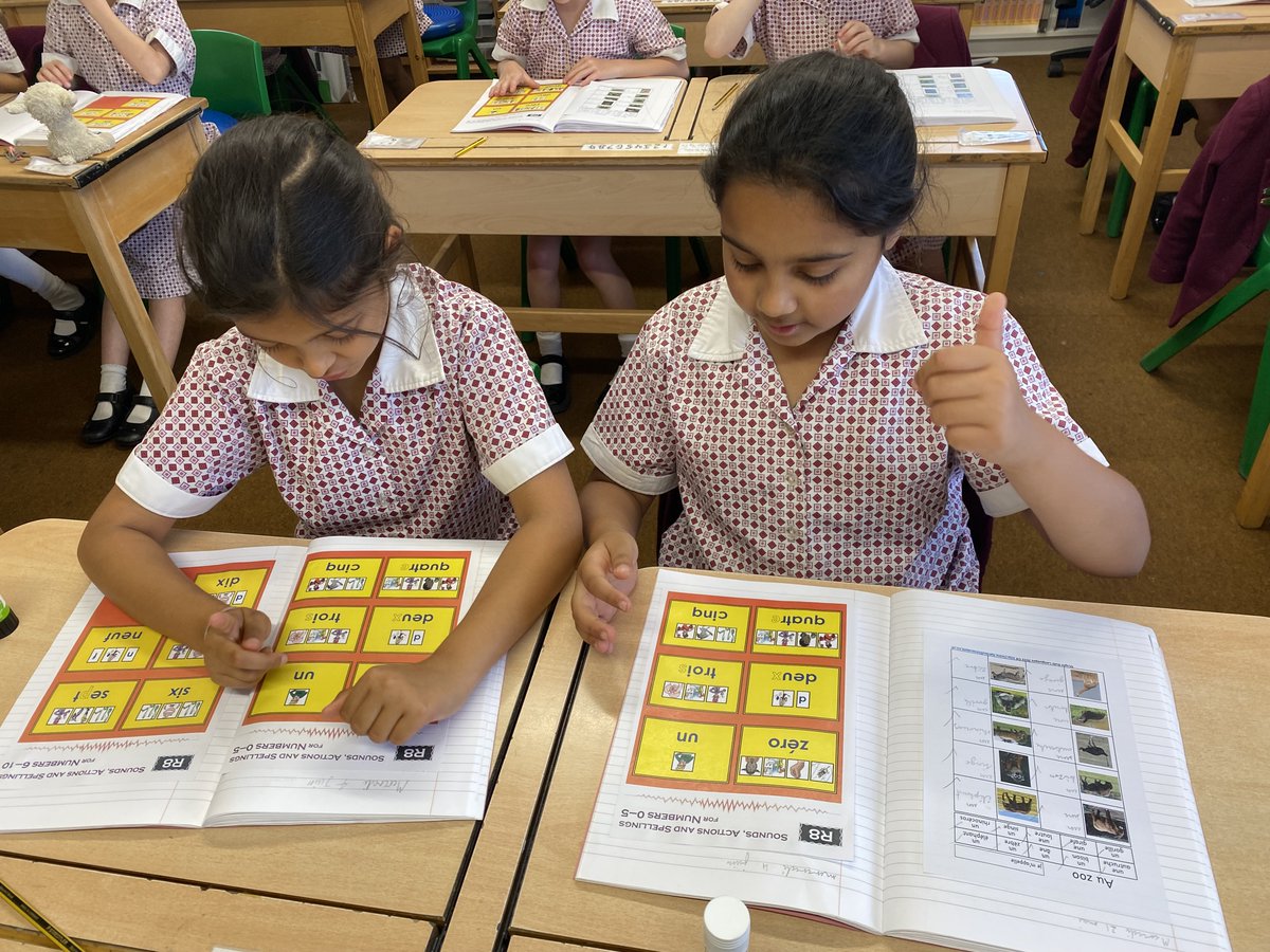 Year 3 have been working hard on their French phonics, learning actions for each sound and seeing how each sound is written. What a difference it's made to their pronunciation! #CCJuniorMFL #CCJYear3
