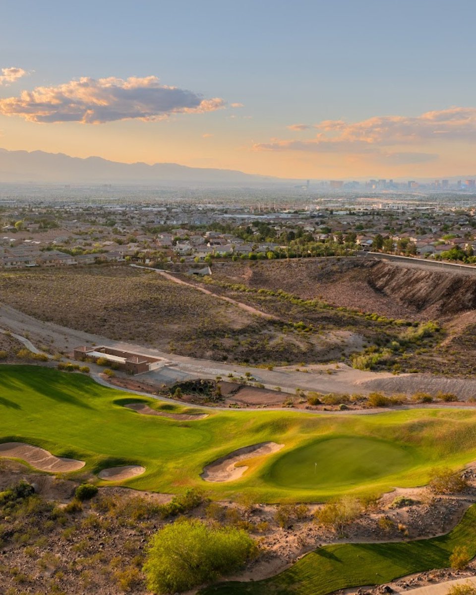 serketgolf's tweet photo. We’re proud to be ranked #12 in Nevada on Golfweek’s 2025 list of Best Public Courses!

Just 30 minutes from the Strip, Rio Secco pairs bold design with unforgettable desert golf. Thank you to our guests and community for your continued support.

📷 Carolina Pines Golf https://t.co/tb5b6zqML9