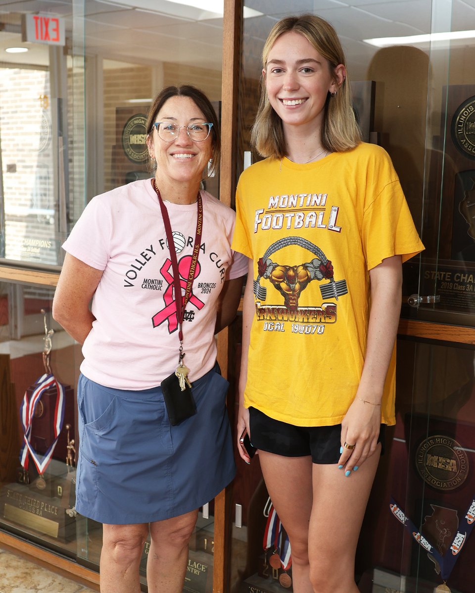 We are so happy to have Brighid Barratt '23 (with Athletic Assistant Keeley Dooley '89) here with us this summer interning in our Athletic Department!
Brighid is currently a student at Miami University, majoring in Sport Leadership and Management. So happy you're here, Brighid!