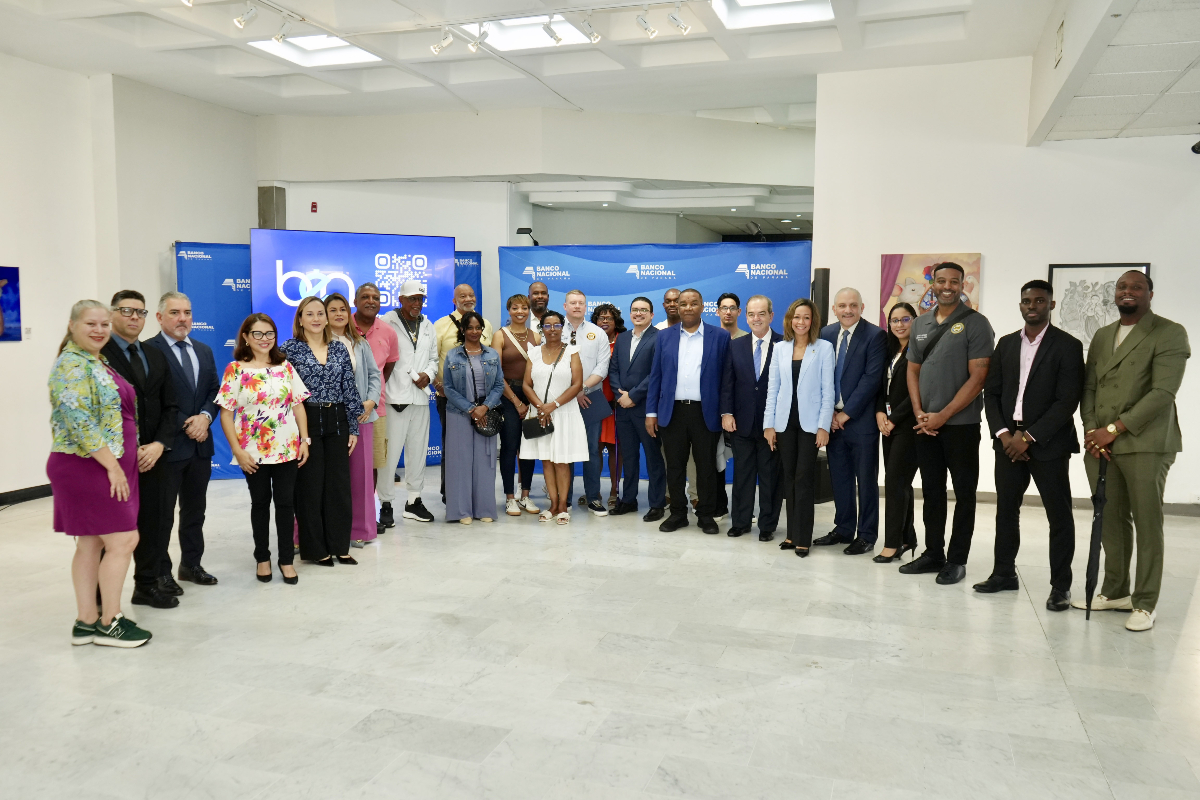 Realizamos presentación ejecutiva para delegación del HITDC, quienes se encuentran en nuestro país explorando oportunidades de negocio en sectores clave como energía, tecnología, bienes raíces, importación/exportación, cine, medios, arte, viajes, turismo y bienestar.