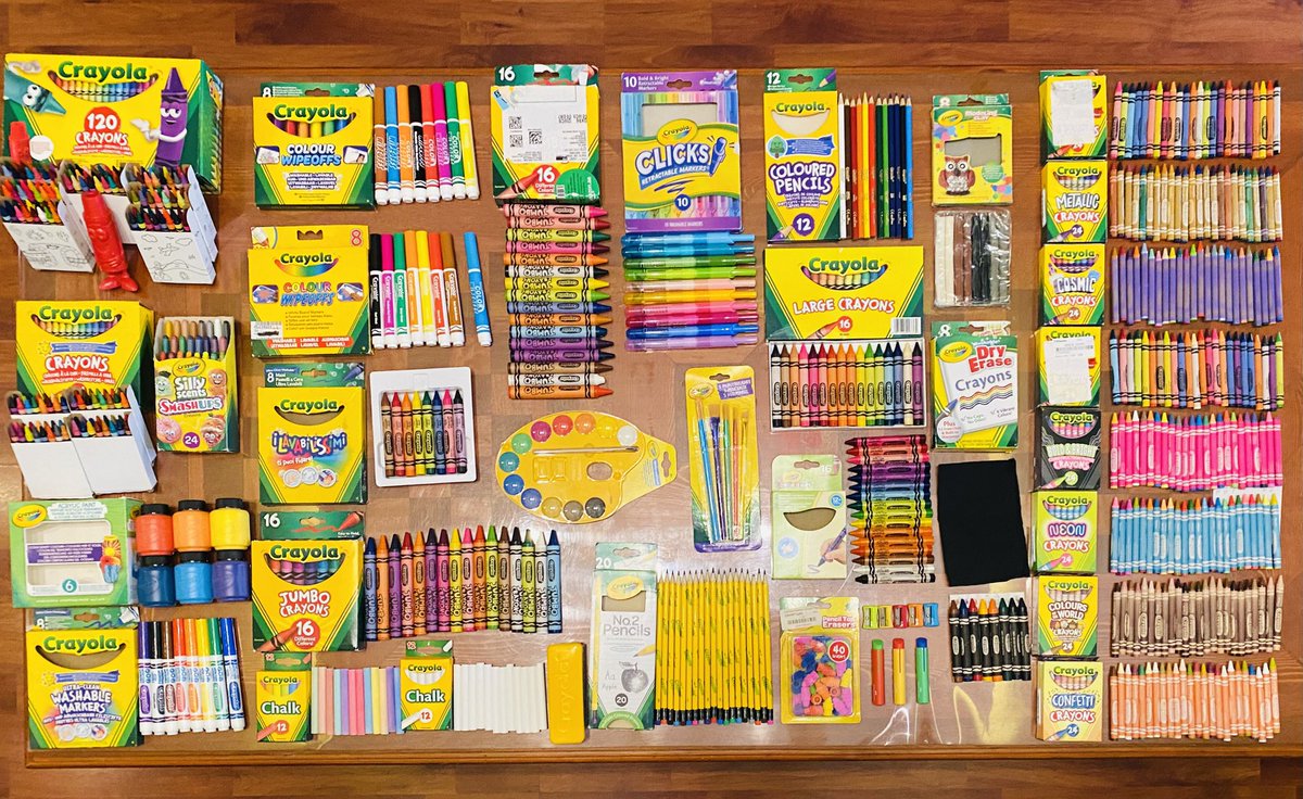 calculus03_'s tweet image. One of my favorite things to collect is #Crayola items (crayons, markers, etc.)

@Crayola is amazing 👌

Here’s a glimpse of my collection 🤩