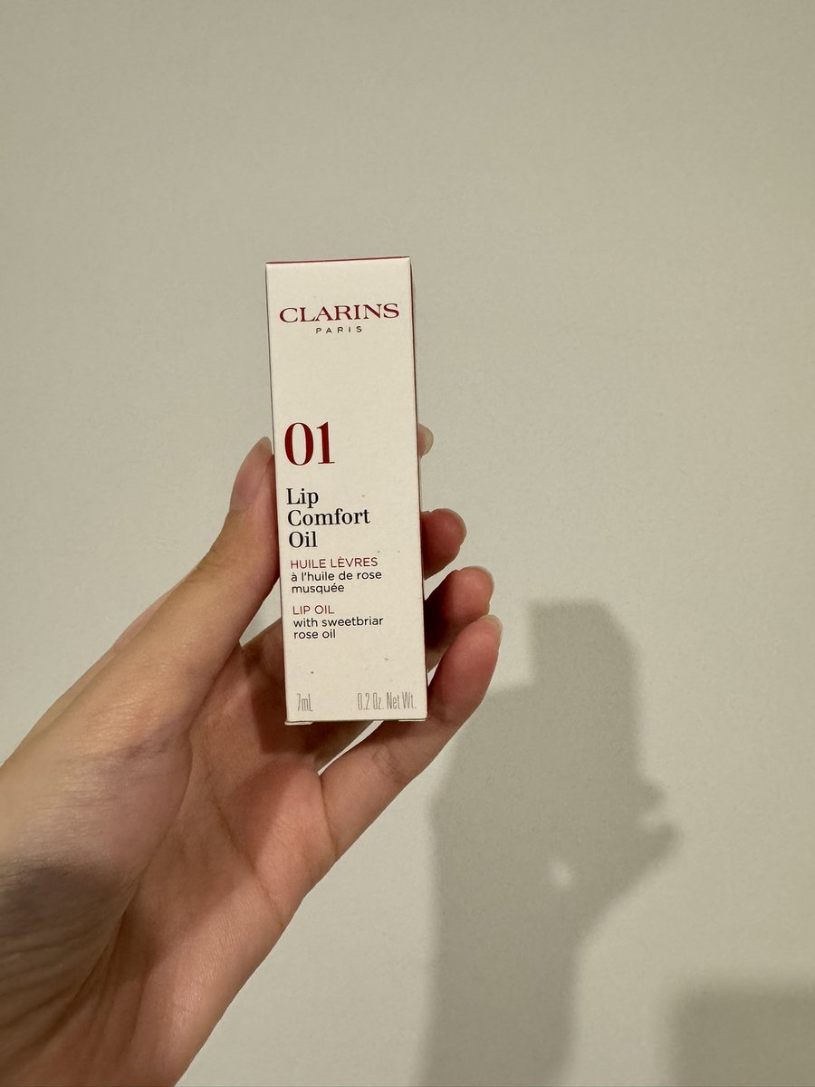 salebyyellowda0's tweet image. ส่งต่อ lip oil clarins เบอร์ 01 honey ที่ 950 ค่า ของใหม่ ไม่เคยเปิด (ราคาเต็ม 1,300) #LIPSTICKS #lipoil #skincare #สกินแคร์ #ลิปออยล์ #ลิปออย