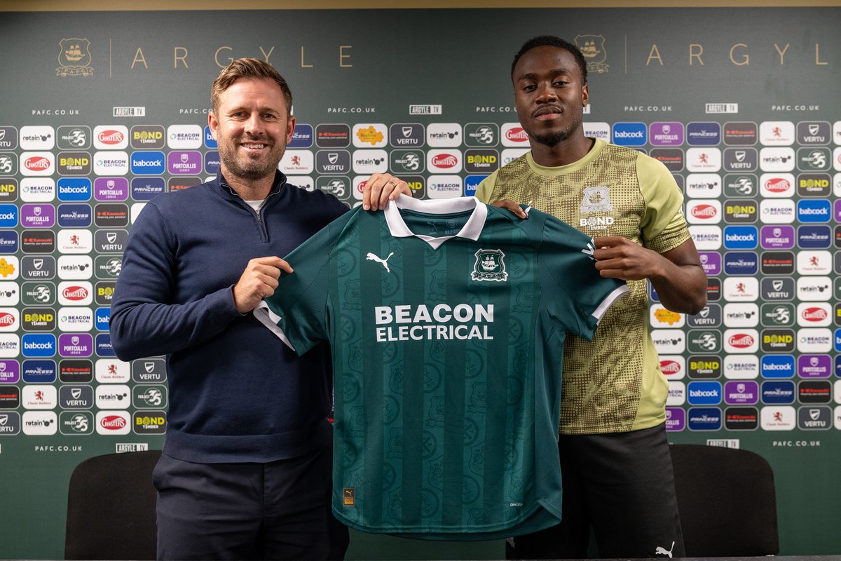 📝 𝐎𝐅𝐈𝐂𝐈𝐀𝐋: Plymouth Argyle ha fichado al delantero del St Mirren Owen Oseni quien firma contrato de 3 años. 
#FichajesFG