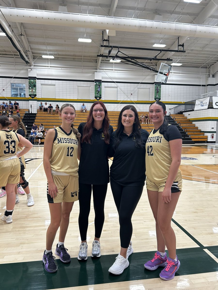 Clare Williams (@clareballer10) on Twitter photo Thank you <a href="/SchuckSports/">Matt Schuckman</a> for putting on another <a href="/MuddyRiverSport/">Muddy River Sports</a> All-Star game! From competing against each other for 4 years to being teammates for one last game was so much fun! I was blessed and honored to be named the Missouri MVP!!! <a href="/CoachStuart15/">Kelsey Stuart</a> Thank you <a href="/SchuckSports/">Matt Schuckman</a> for putting on another <a href="/MuddyRiverSport/">Muddy River Sports</a> All-Star game! From competing against each other for 4 years to being teammates for one last game was so much fun! I was blessed and honored to be named the Missouri MVP!!! <a href="/CoachStuart15/">Kelsey Stuart</a>
