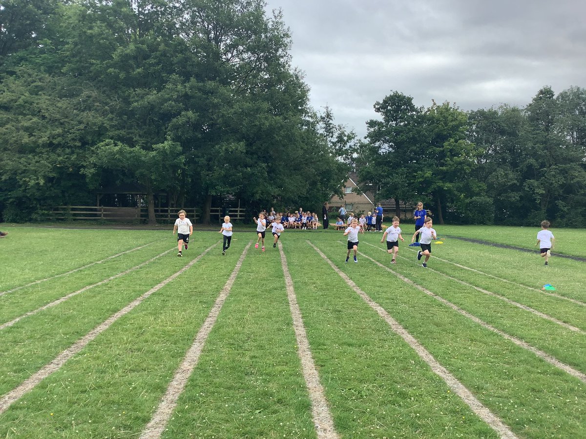 Year 1 and 2 had a super Sports Day. We all had lots of fun cheering on our friends.