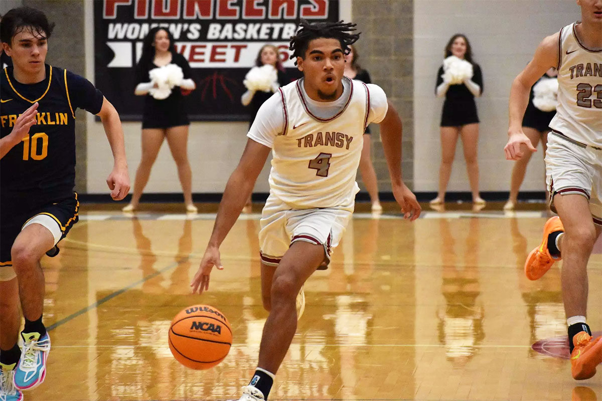 Transylvania University (@transy) on Twitter photo Former Transylvania basketball standout Jaylan Green '24 takes a short trip down Broadway to join the UK coaching staff as a graduate assistant. brnw.ch/21wTJM5 <a href="/TransySports/">Transy Sports</a> <a href="/TransyHoops/">Transy Men’s Basketball</a> Former Transylvania basketball standout Jaylan Green '24 takes a short trip down Broadway to join the UK coaching staff as a graduate assistant. brnw.ch/21wTJM5 <a href="/TransySports/">Transy Sports</a> <a href="/TransyHoops/">Transy Men’s Basketball</a>