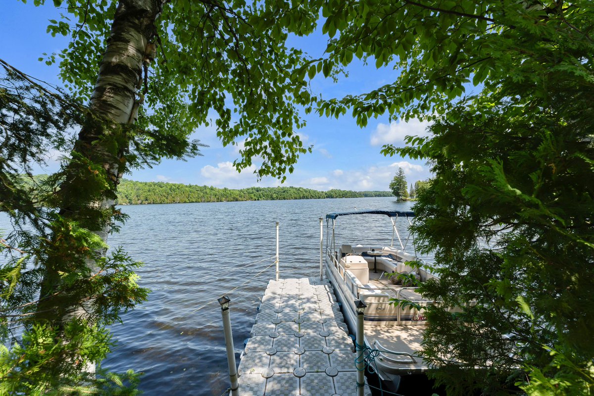 JUST LISTED! 2000 Brewer Rd, Sharbot Lake - $998,500

- 2009 Custom-built Waterfront home
W/ 280 feet of owned shoreline

Kim Purcell - Kingston Real Estate Agent
Sutton Group Masters Realty Inc., Brokerage
kpurcell@sutton.com

#SharbotLake #SharbotLakeRealEstate