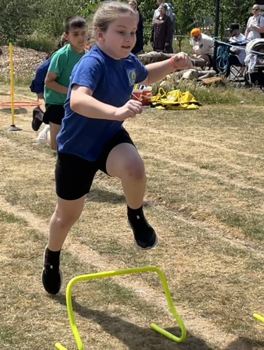 Samantha Hudson tweet media