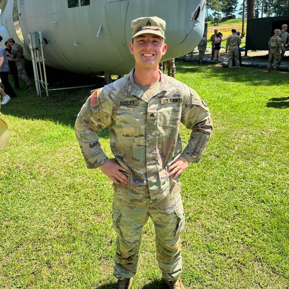 Missouri_NG's tweet image. 🚁 Air Assault Achievements! 🚁
Congrats to Sgt. Dooley of the 1139th MP Co & Spc. Lopez of the 3175th MP Co, on graduating from Air Assault School—one of the Army’s toughest courses!
From rucks to rappelling, they earned their wings through grit & discipline. #GoMoGuard