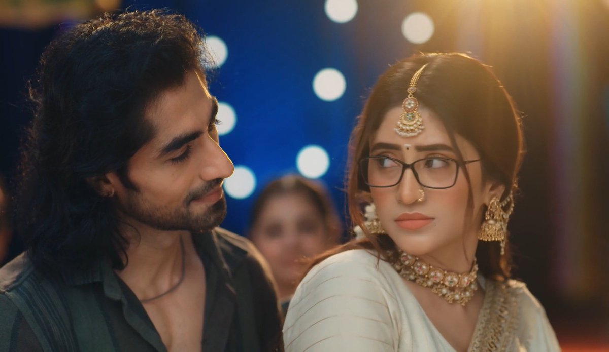 therandomvibesz's tweet image. their falling in love phase is gonna serve  #balh4