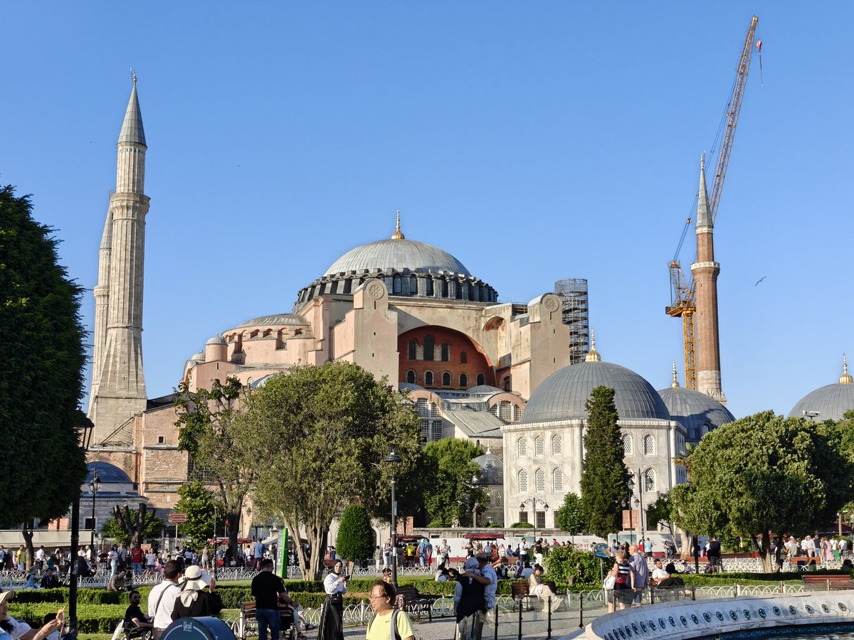 seeingmole's tweet image. Alhamdulillah! Coming to Istanbul is not complete without visiting the 3 magnificent mosques.