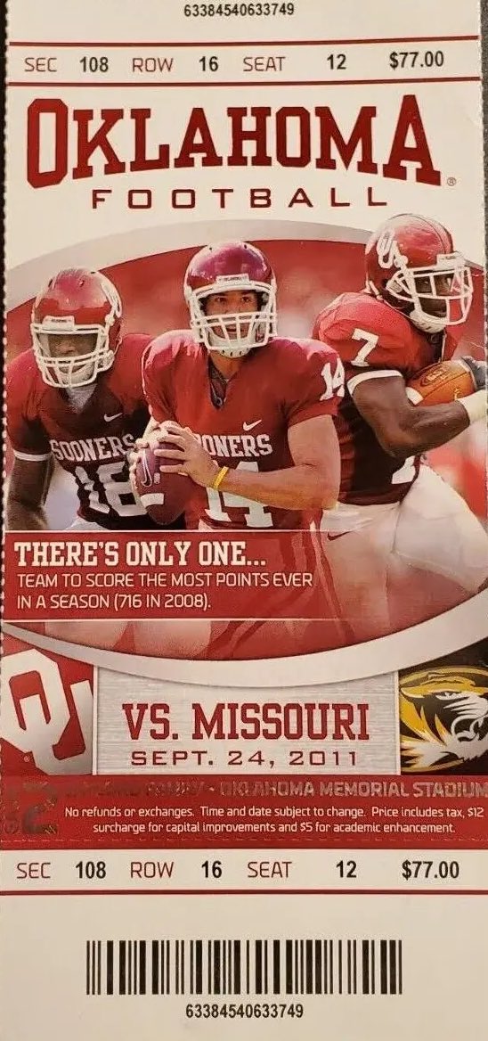 The REF tweet media