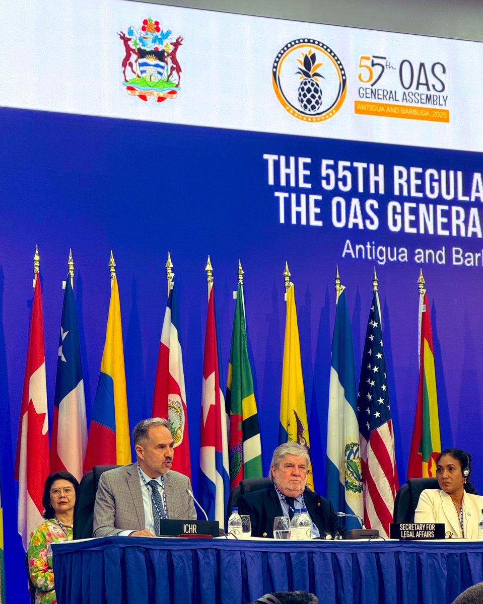 MisionMexOEA (@misionmexoea) on Twitter photo El Comisionado Presidente de la <a href="/CIDH/">CIDH - IACHR</a>, Doctor <a href="/JoseLCaballero/">José Luis Caballero Ochoa</a>, presentó al pleno de la 55ª AG <a href="/OEA_oficial/">OEA</a> el informe anual de la Comisión y destacó los diferentes avances logrados en el respeto, promoción y monitoreo de los derechos humanos en el hemisferio. El Comisionado Presidente de la <a href="/CIDH/">CIDH - IACHR</a>, Doctor <a href="/JoseLCaballero/">José Luis Caballero Ochoa</a>, presentó al pleno de la 55ª AG <a href="/OEA_oficial/">OEA</a> el informe anual de la Comisión y destacó los diferentes avances logrados en el respeto, promoción y monitoreo de los derechos humanos en el hemisferio.