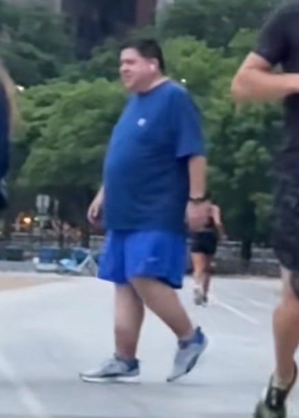 We’re glad that Gov. Jelly Belly is getting some exercise, but the discoloration of his lower legs suggests some serious vascular issues. Will he disclose his full health condition prior to next year’s election? Do voters deserve to know?