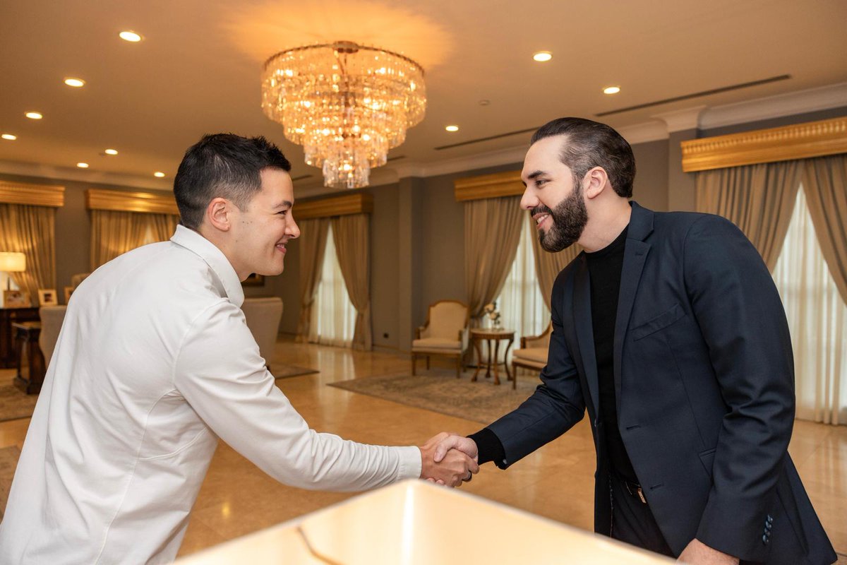 Welcome to Team El Salvador 🙌

<a href="/aginnt/">Aaron Ginn</a> 

Now back to work! 

Aaron will be lecturing our <a href="/cubo_ai/">CUBO_ai</a> students today as we prepare Generation Bukele to build the extraordinary future they want to see.