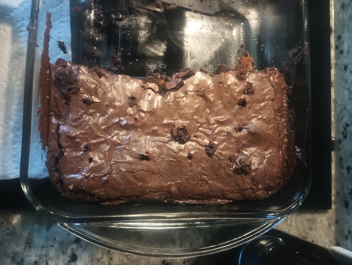 cookkeit's tweet photo. I made more brownies :3 https://t.co/JQ4Uylqved
