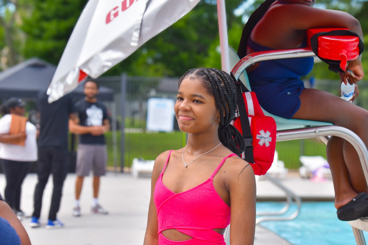 ATLParksandRec's tweet image. Yesterday, the Atlanta Water Safety Coalition hosted the World’s Largest Swim Lesson at Thomasville Pool. This marked Atlanta’s 3rd year participating in the global event to prevent childhood drowning.
Kids learned essential swim skills while having fun! 💦