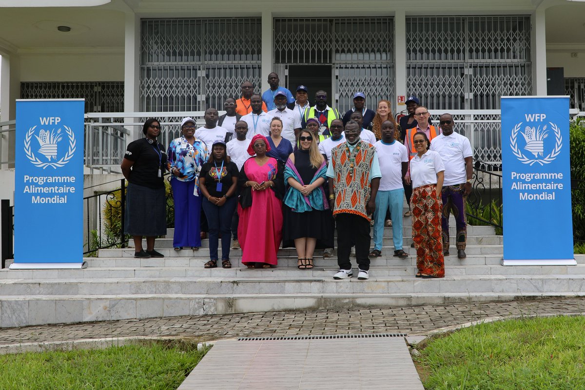 WFP_Cotedivoire's tweet image. Aujourd’hui, @WFP_Cotedivoire a eu le plaisir d’accueillir @AbeganCbooto, Défenseur de bonne volonté de #WFP. Les échanges ont porté sur l’alimentation scolaire, la nutrition et la valorisation des produits locaux pour lutter durablement contre l’insécurité alimentaire en 🇨🇮.