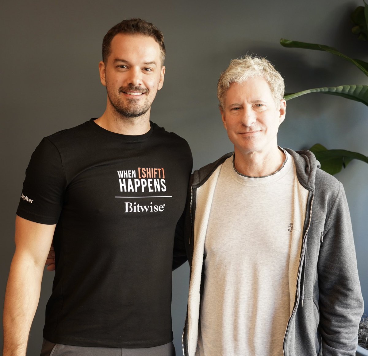 Xaif_Crypto's tweet image. 🚨 JUST IN: Full Interview with Ripple Co-Founder Chris Larsen Drops!
He breaks down XRP's future, SEC battle, and global payments! 👀🔥
youtu.be/BLjAsnjN9n4?si…