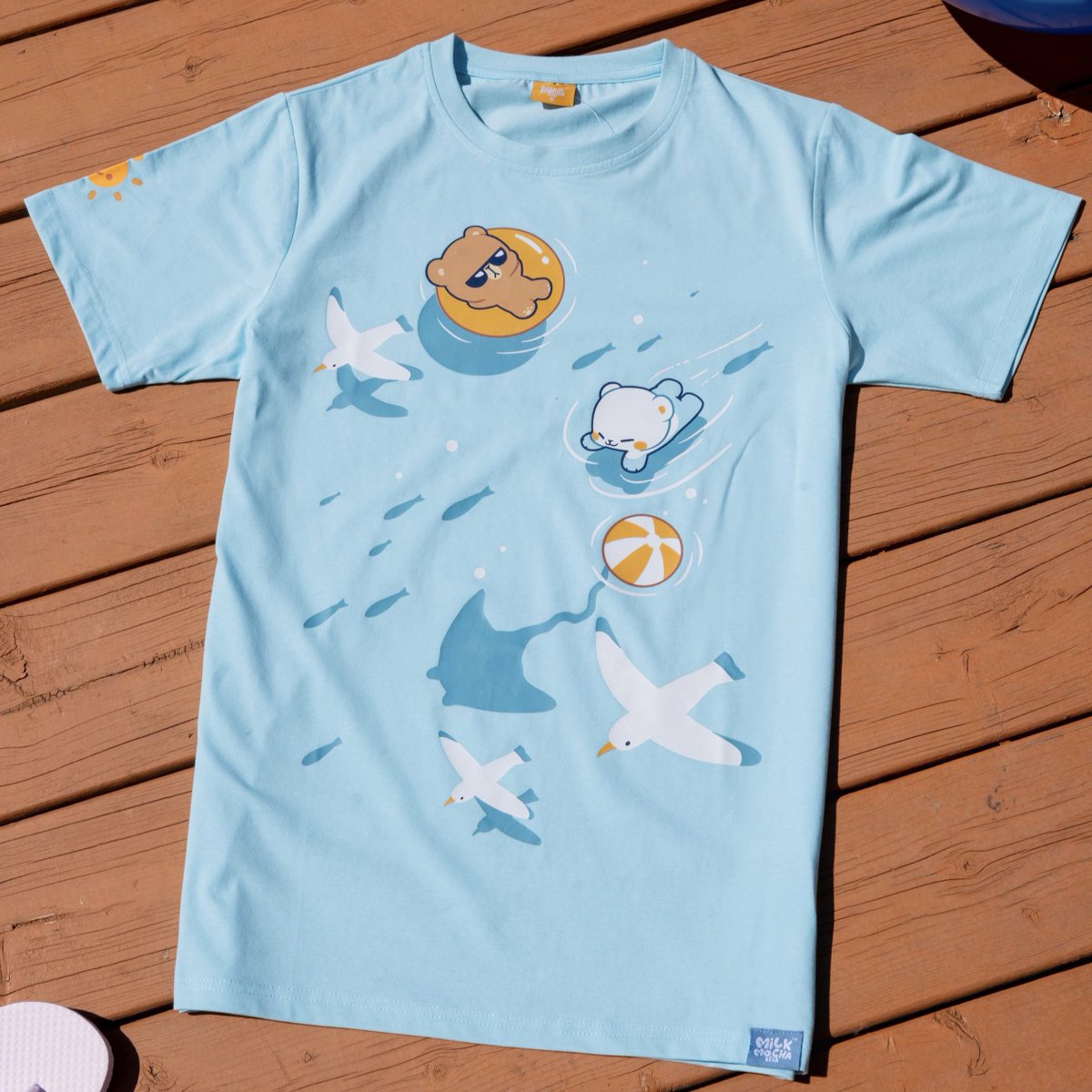 milkmochashop's tweet image. A breezy new drop is here 🌊 Ocean Shirt launches at Anime Expo!
Visit us at Booth WH-600, Entertainment Hall!