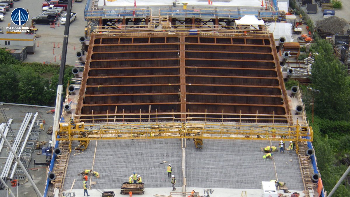 Here’s a close-up view of the “end span” – the final girders installed to connect the bridge deck from Surrey to the bridge tower.

At the bottom of this photo, crews are preparing to pour concrete to form the deck surface.
