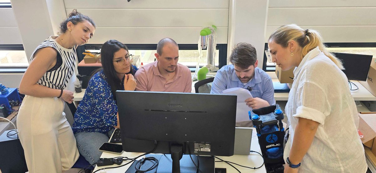 humotech's tweet image. 🇮🇹 Excited to be at @UninaIT installing & training on their new @opensourceleg!
Proud to support cutting-edge research in prosthetics, control systems, and mobility alongside this team.
Gratitude to Elliott Rouse & @umich for leading the #OSL movement.