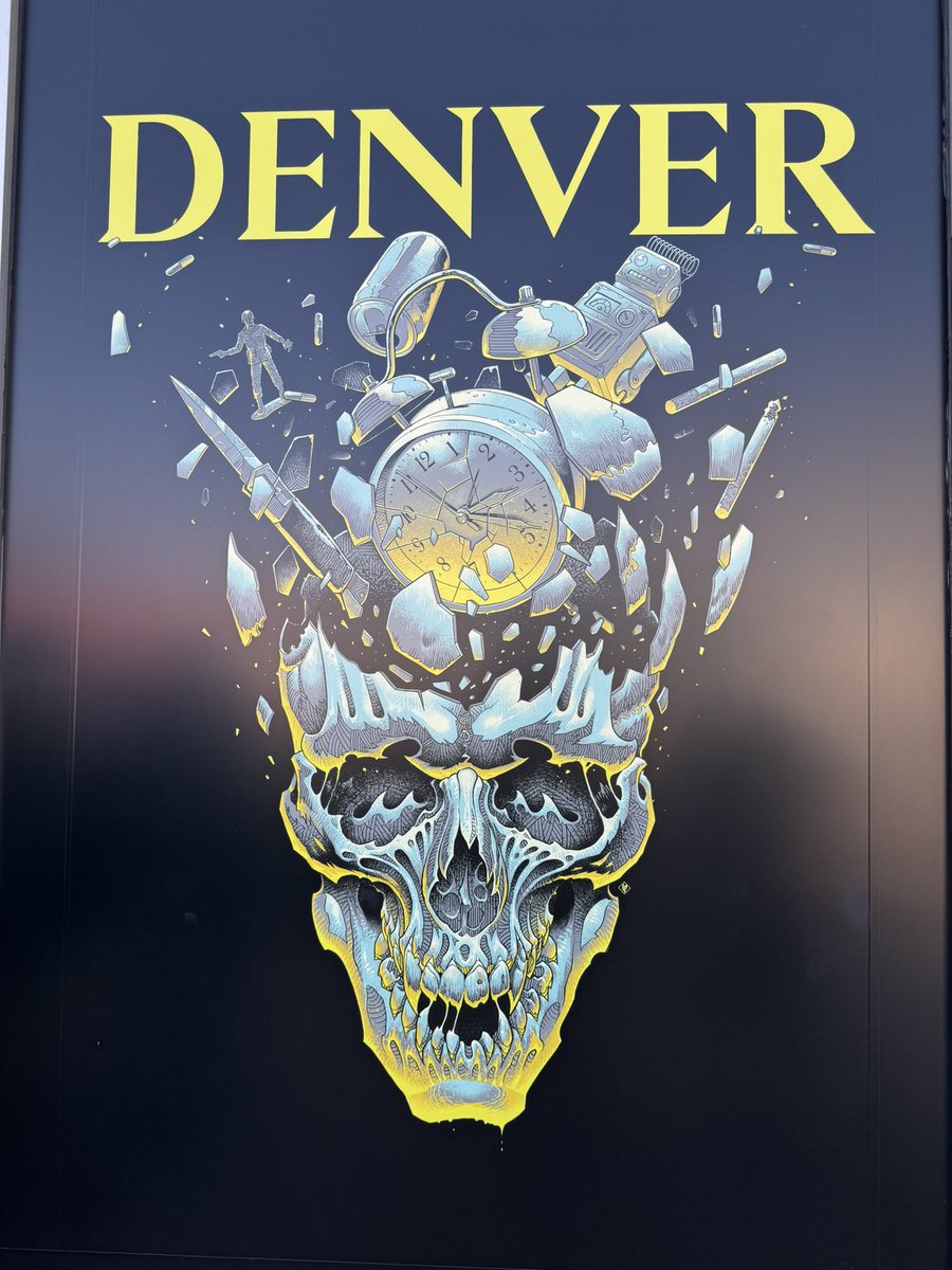 Kyle_Bell's tweet image. In line at 5:00 this morning for the pop up store to score the limited edition poster and an unnecessary amount of new merch. Totally worth it. Metalliweekend has begun @jmkratt