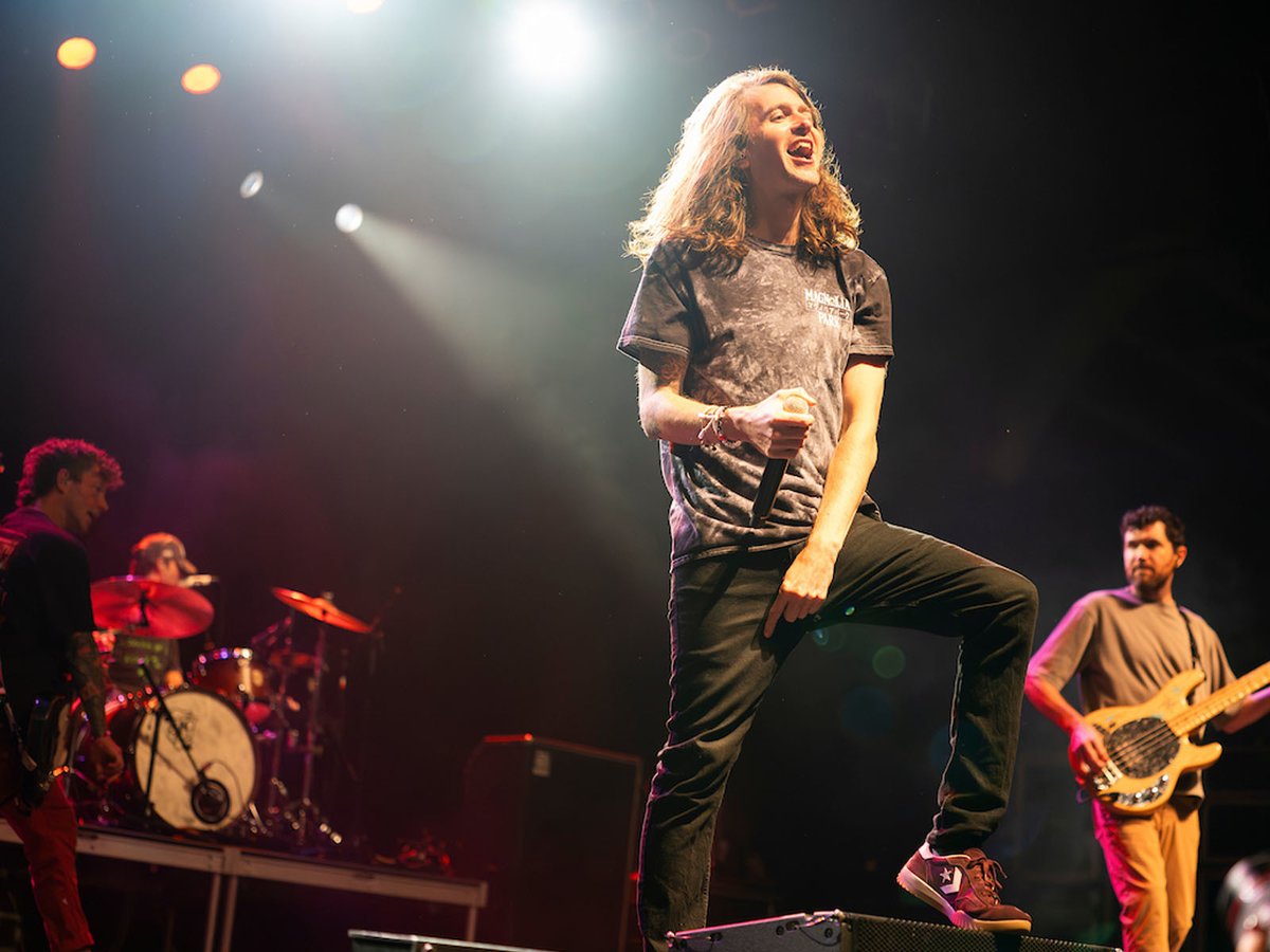 OnMilwaukee (@onmilwaukee) on Twitter photo Mayday Parade brought two decades of consistency to <a href="/Summerfest/">Summerfest</a> on Thursday with a 75-minute set: dlvr.it/TLbcYW Mayday Parade brought two decades of consistency to <a href="/Summerfest/">Summerfest</a> on Thursday with a 75-minute set: dlvr.it/TLbcYW