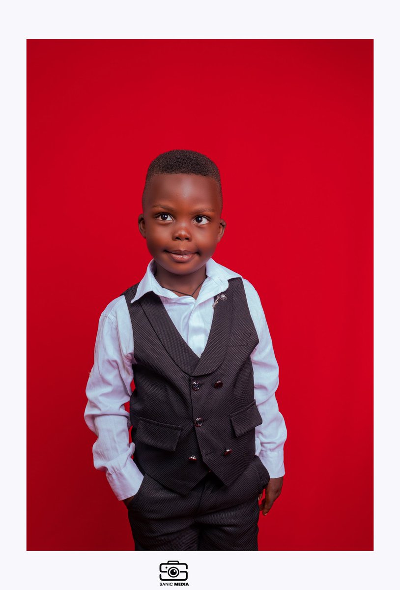 ”Embracing The Timeless Elegance Of A Black Suit.”

📸: SANIC MEDIA Photography

☎️: 0778415015 | 0752005997

📍: T&amp;N Plaza, Najjera
.
.
#SanicMedia #fypシ❤️💞❤️ #fyp #foryou #picoftheday #trendingvideo #najjera #foryoupage #babyphotography #babyphotoshoot #birthdaygirl #babyboy